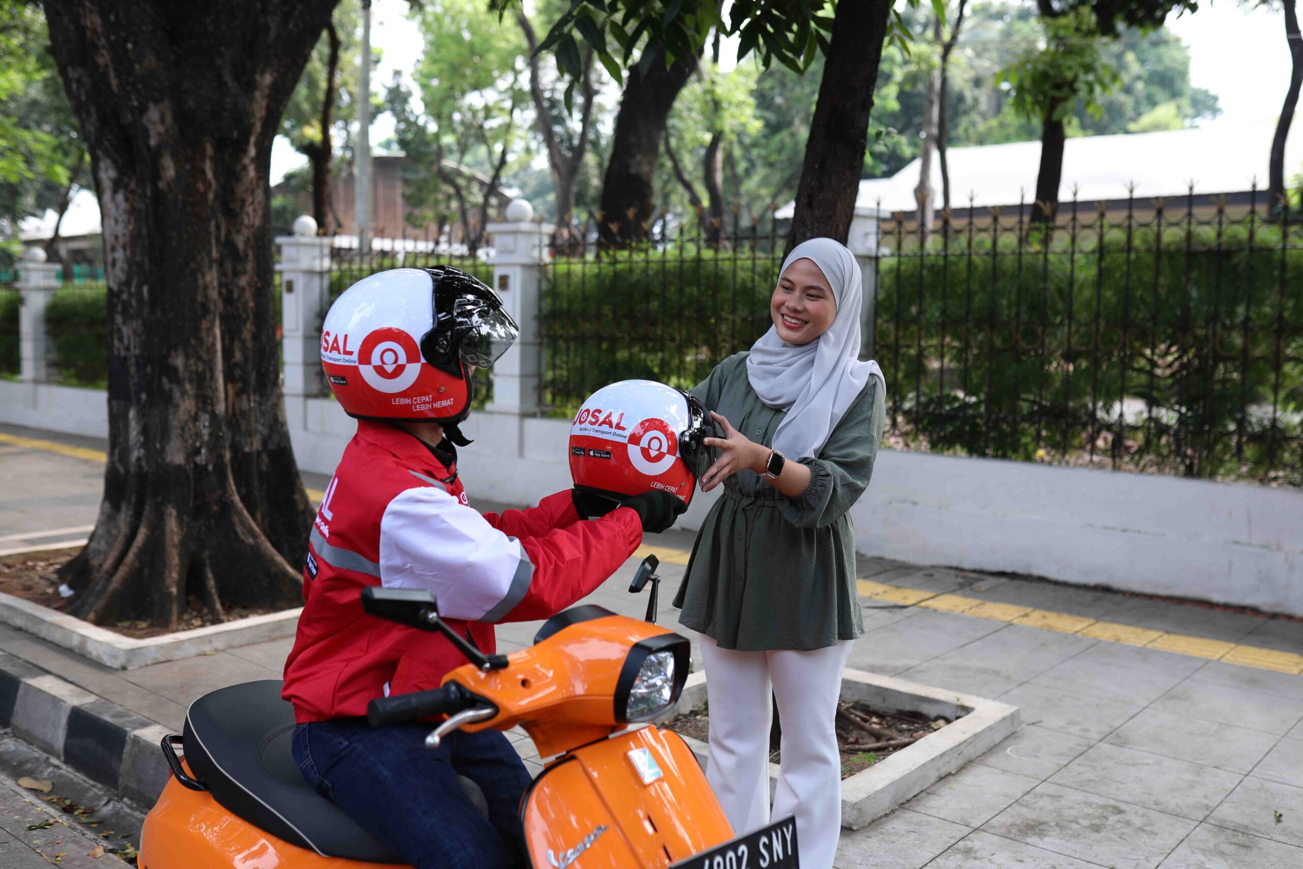 Ojek Online: Solusi Transportasi Mahasiswa di Era Digital